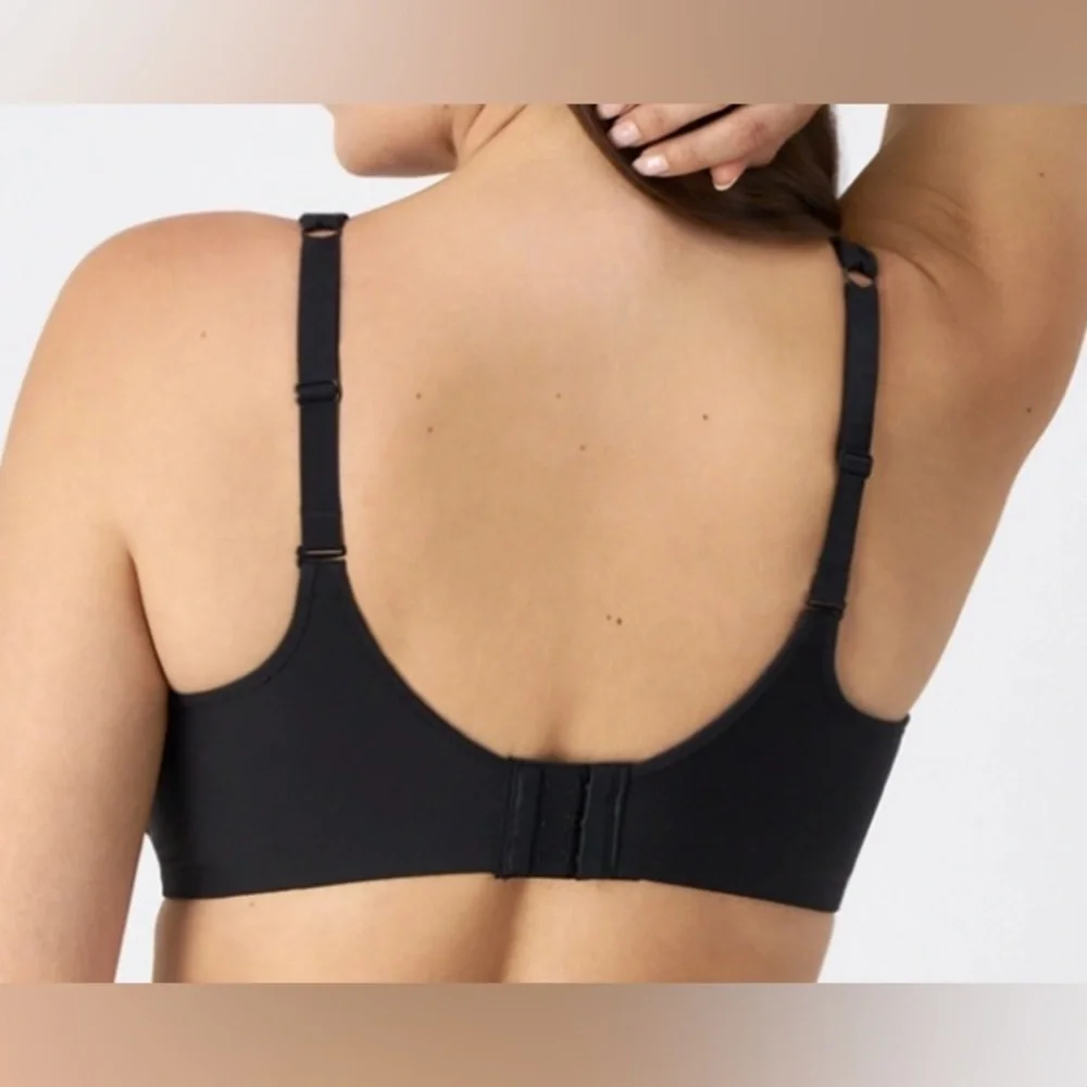 Bali - NEW - One Smooth U Ultra Light Underwire Bra. Black. 40D